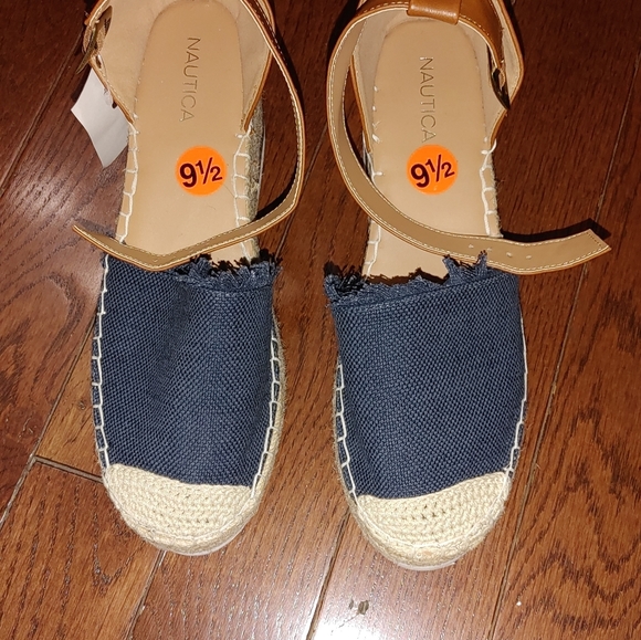 Nautica Wedge Closed Toe Summer Shoes - Picture 2 of 6